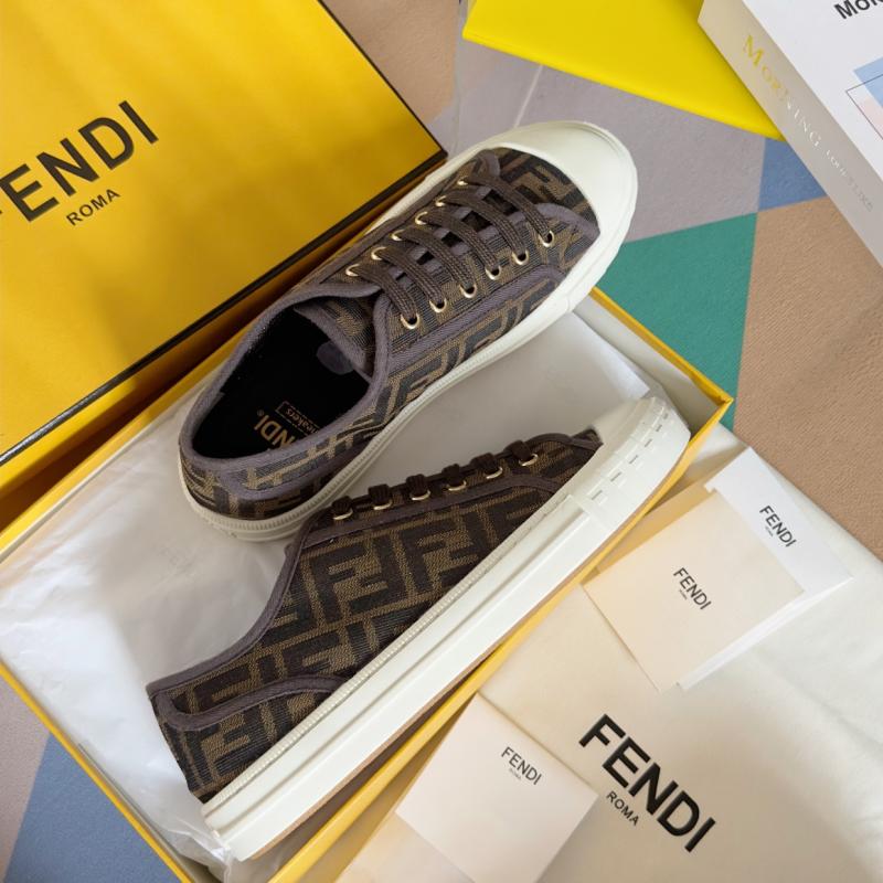 Fendi Unisex Sneakers SFS31405
