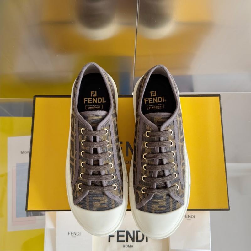 Fendi Unisex Sneakers SFS31405