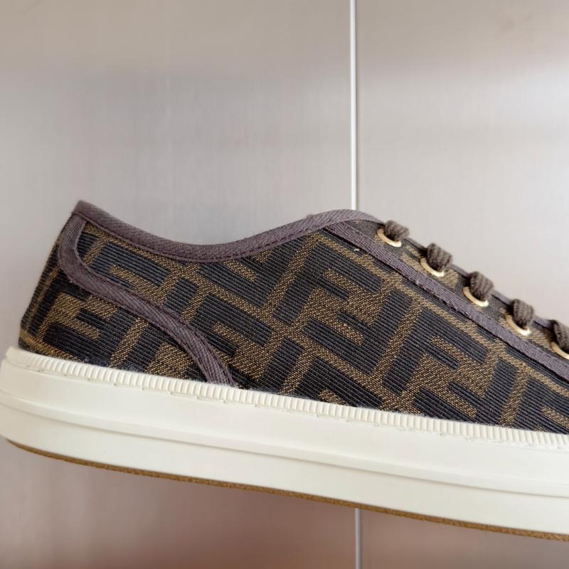 Fendi Unisex Sneakers SFS31405