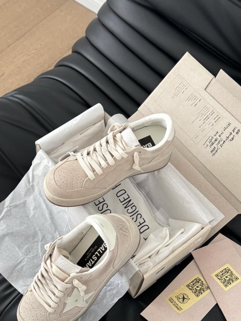 Golden Goose Sneakers SGS22017