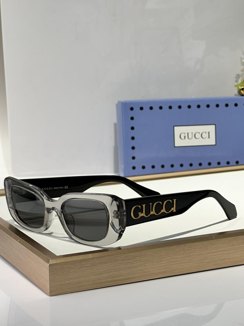 Gucci Sunglasses GG1081S