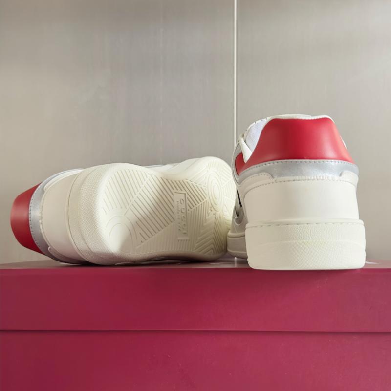 Gucci Unisex Sneakers SGS31403