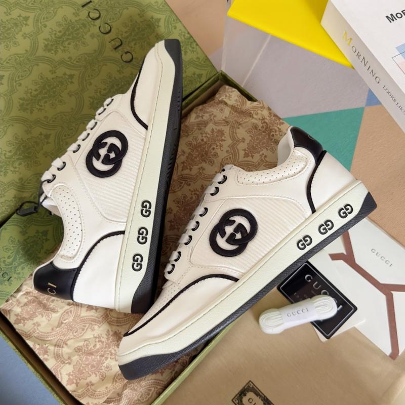 Gucci Unisex Sneakers SGS31409