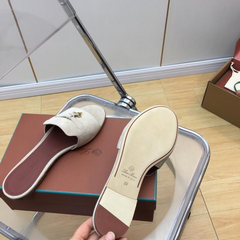 Loro Piana Sandals SLPS22001