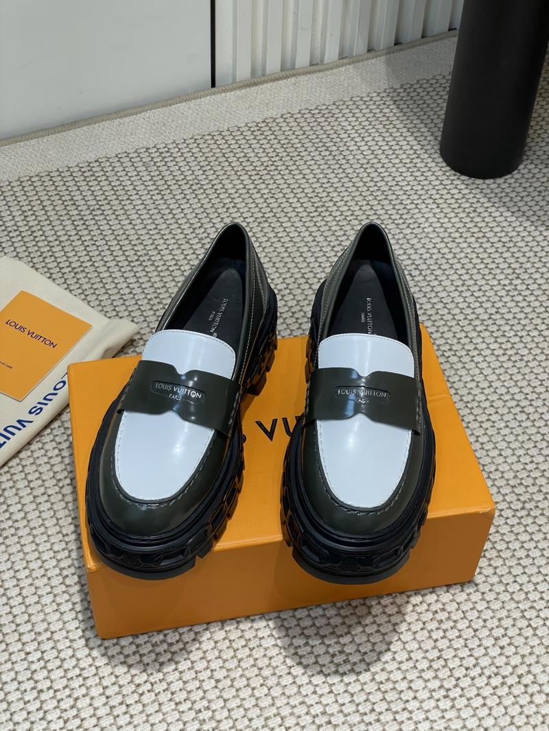 Louis Vuitton Loafers SLL30701