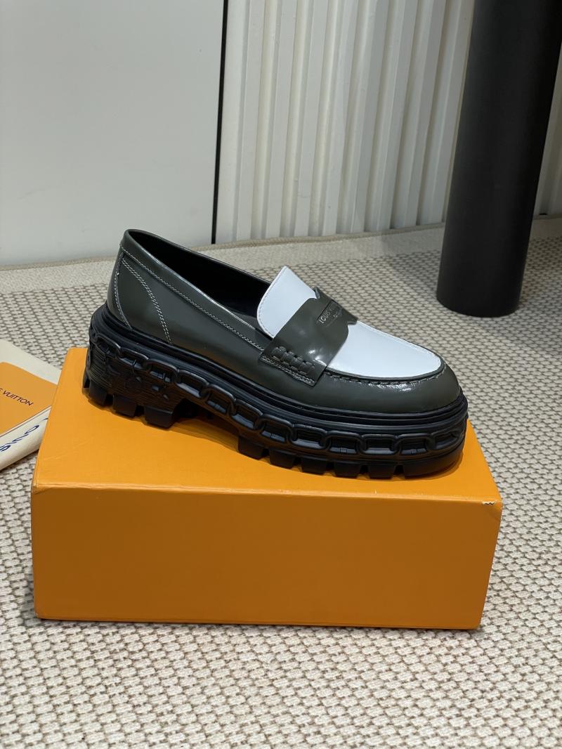 Louis Vuitton Loafers SLL30701