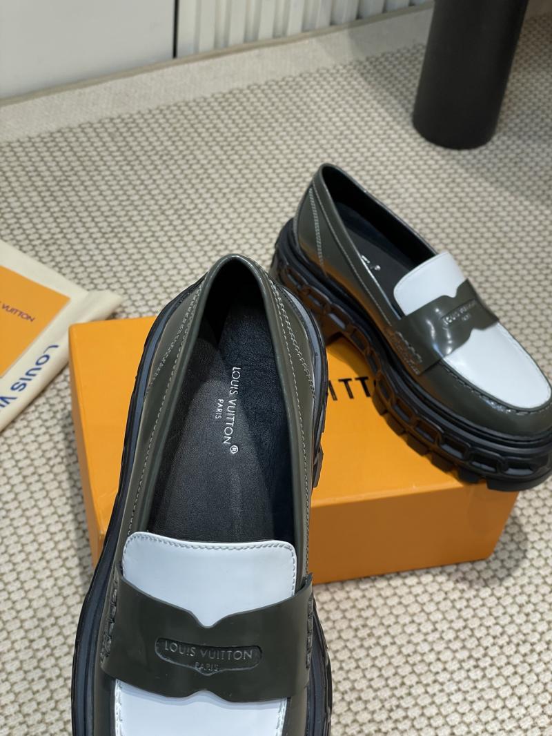 Louis Vuitton Loafers SLL30701