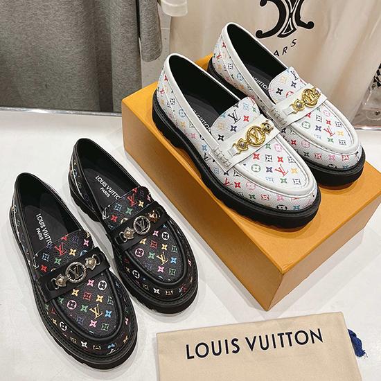 Louis Vuitton Loafers SLVL31301