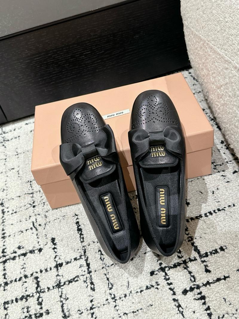 Miu Miu Loafers SML30801