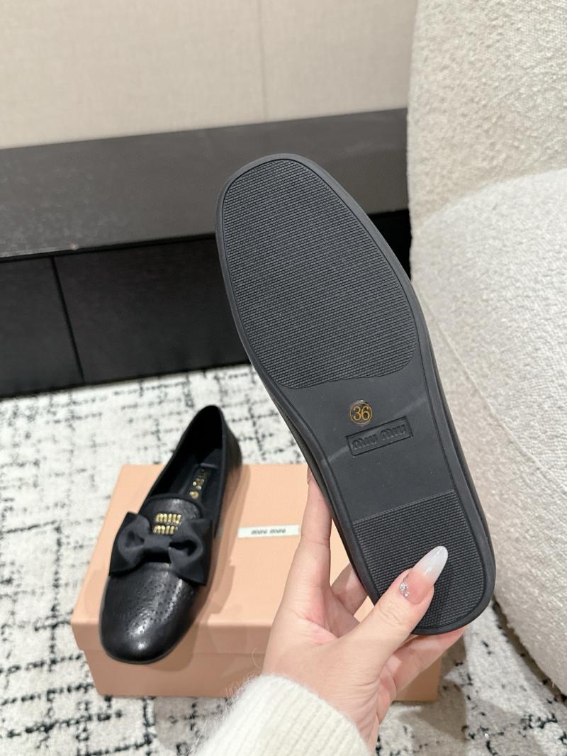 Miu Miu Loafers SML30801