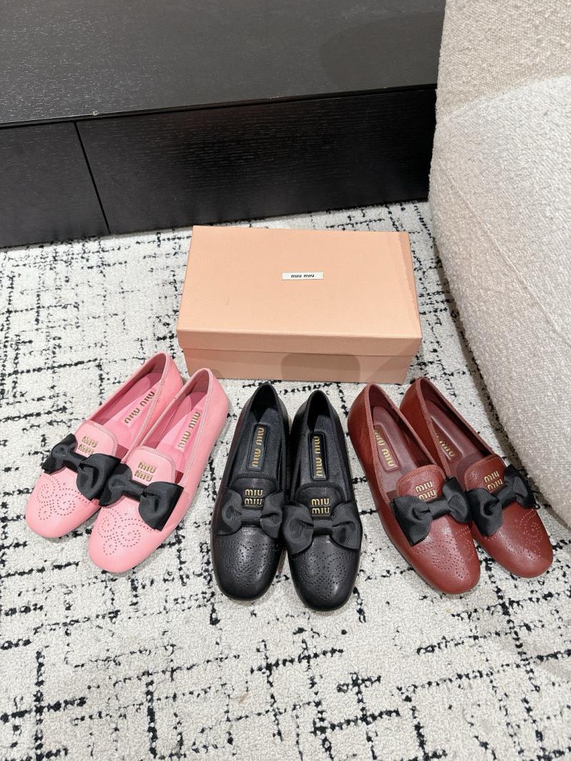 Miu Miu Loafers SML30801