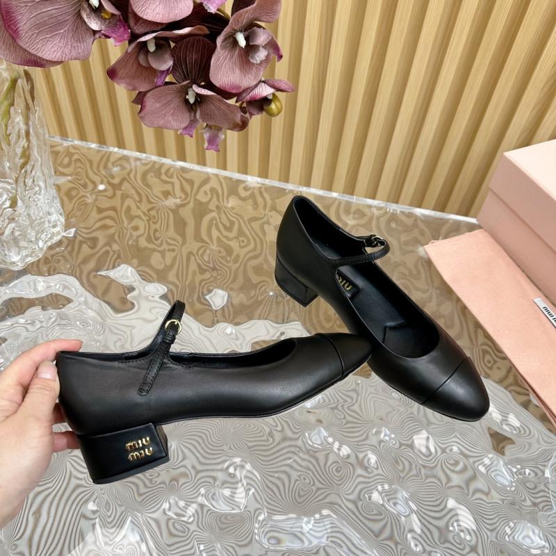 Miu Miu Pumps SMP30401