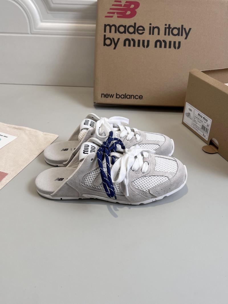 Miu Miu Slippers SMS30805