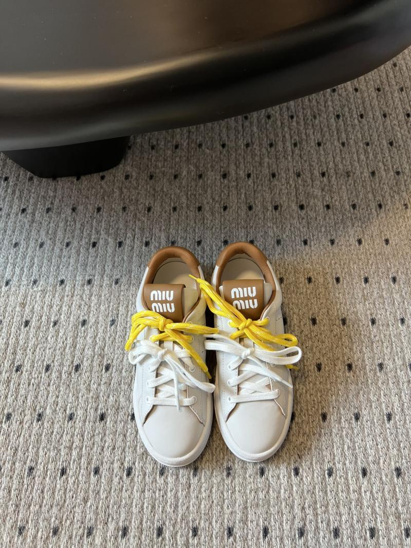 Miu Miu Sneakers SMS30602