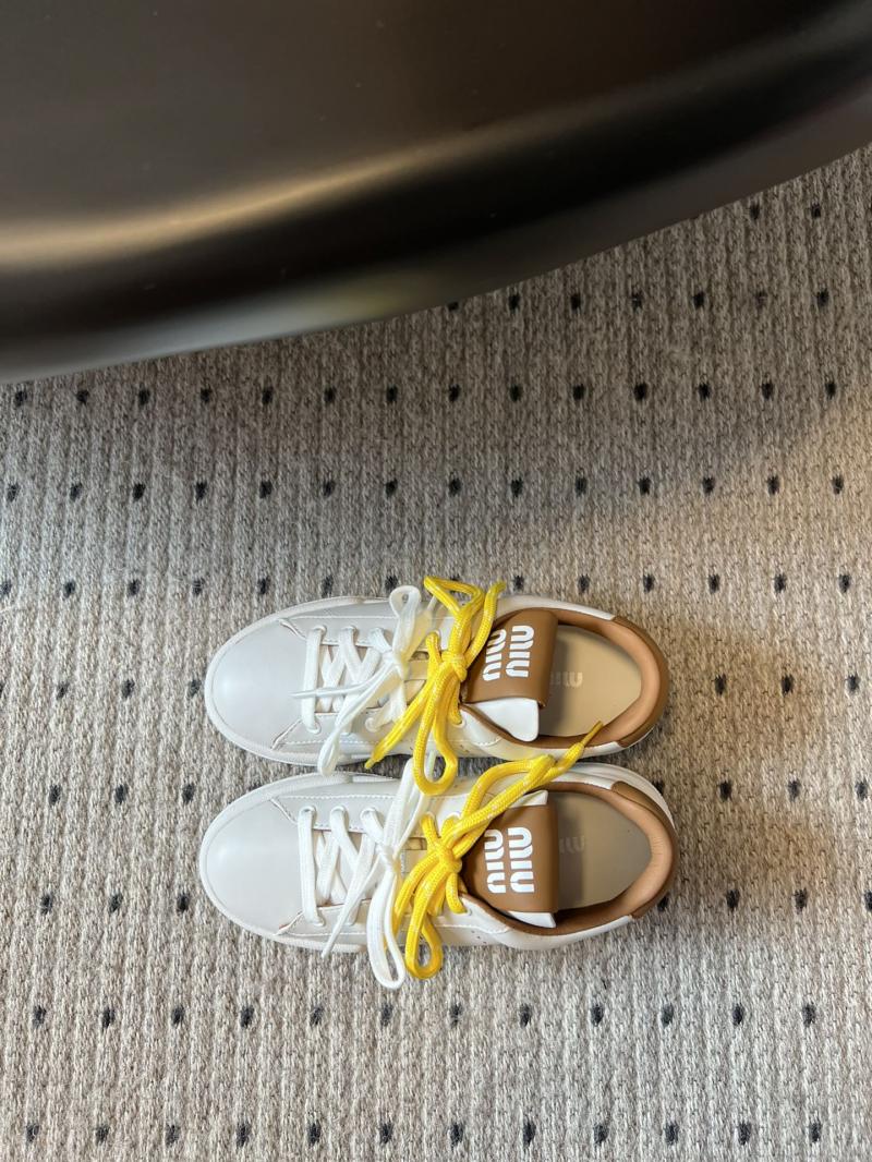 Miu Miu Sneakers SMS30602