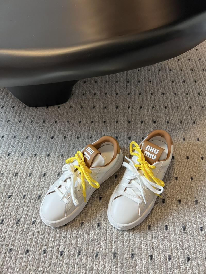 Miu Miu Sneakers SMS30602