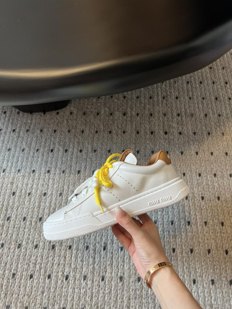 Miu Miu Sneakers SMS30602