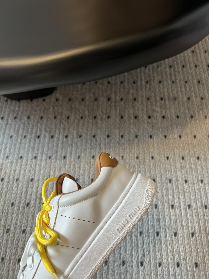 Miu Miu Sneakers SMS30602