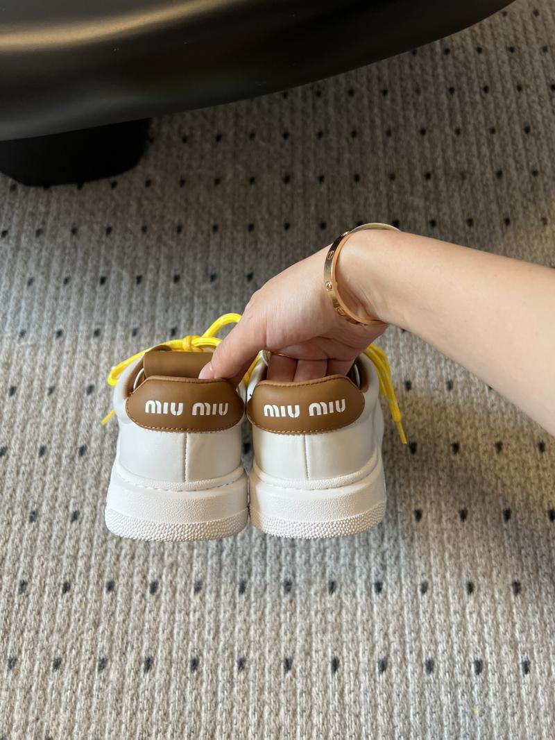 Miu Miu Sneakers SMS30602