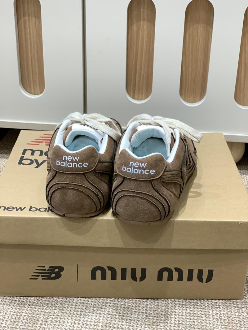 Miu Miu Sneakers SMS30809