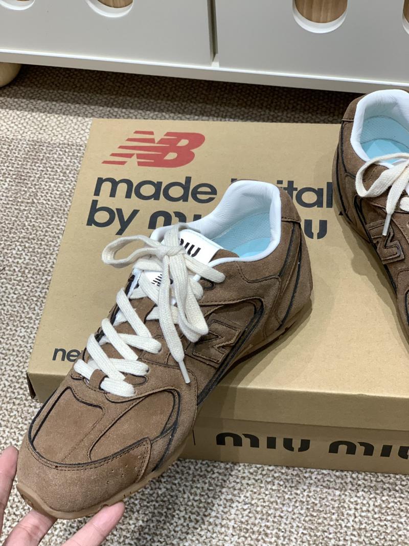 Miu Miu Sneakers SMS30809