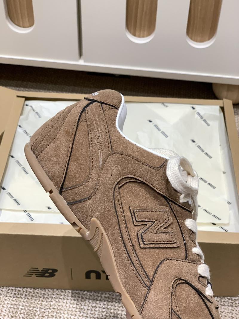 Miu Miu Sneakers SMS30809