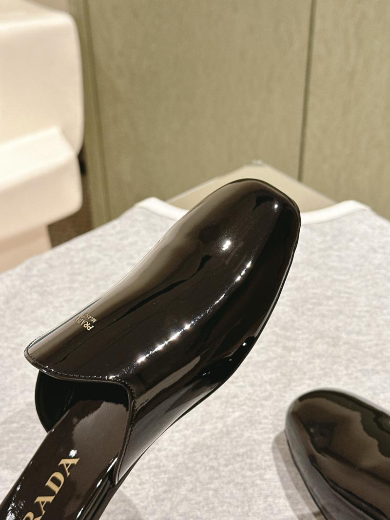 Prada Slippers SPS30401