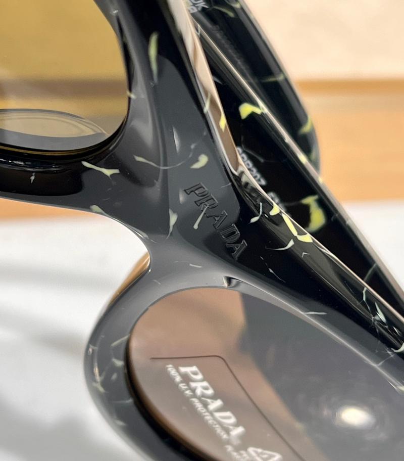 Prada Sunglasses SPR20Z