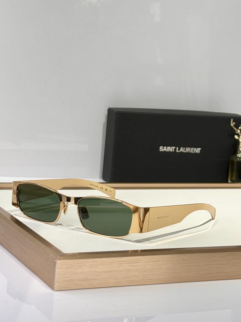 Saint Laurent Sunglasses SL738
