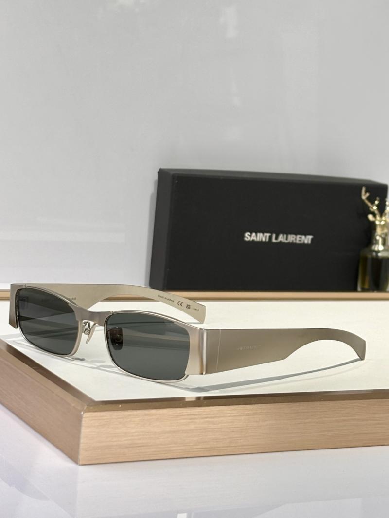 Saint Laurent Sunglasses SL738
