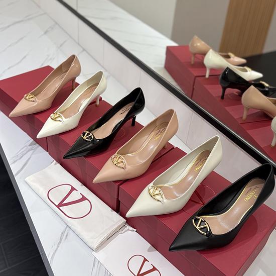 Valentino Pumps SVP30424