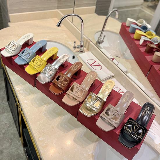 Valentino Sandals SVS30405