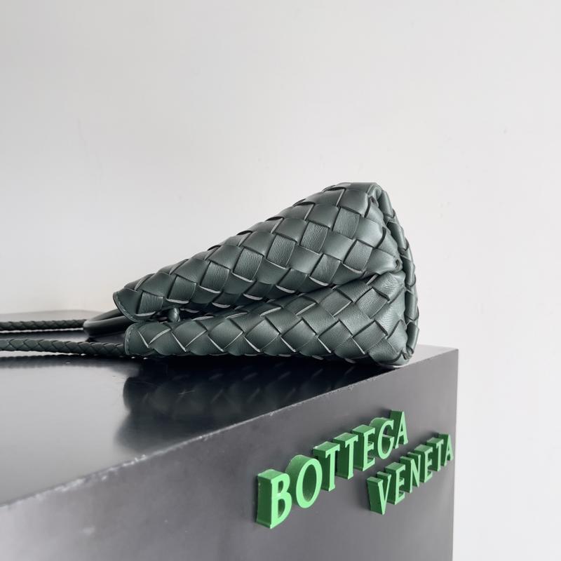 Bottega Veneta East-West Andiamo Dark Green 754990