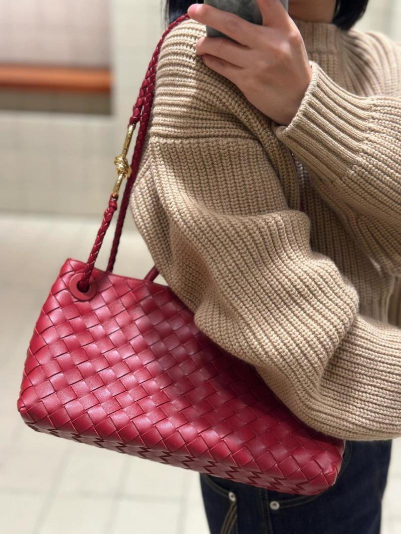 Bottega Veneta East-West Andiamo Red 754990