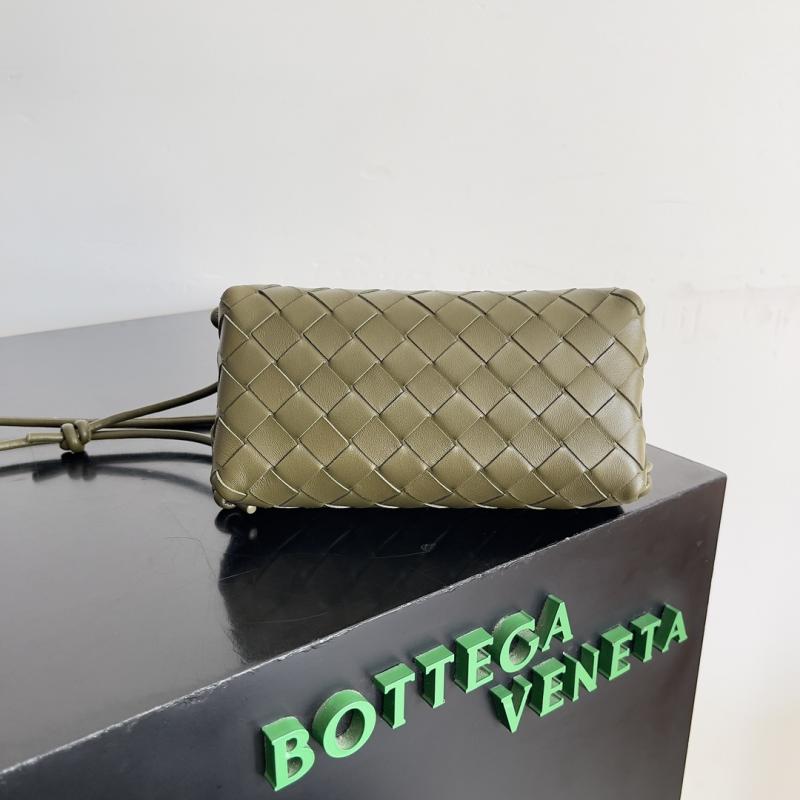 Bottega Veneta Intrecciato Concert Pouch Olive Oil 794258