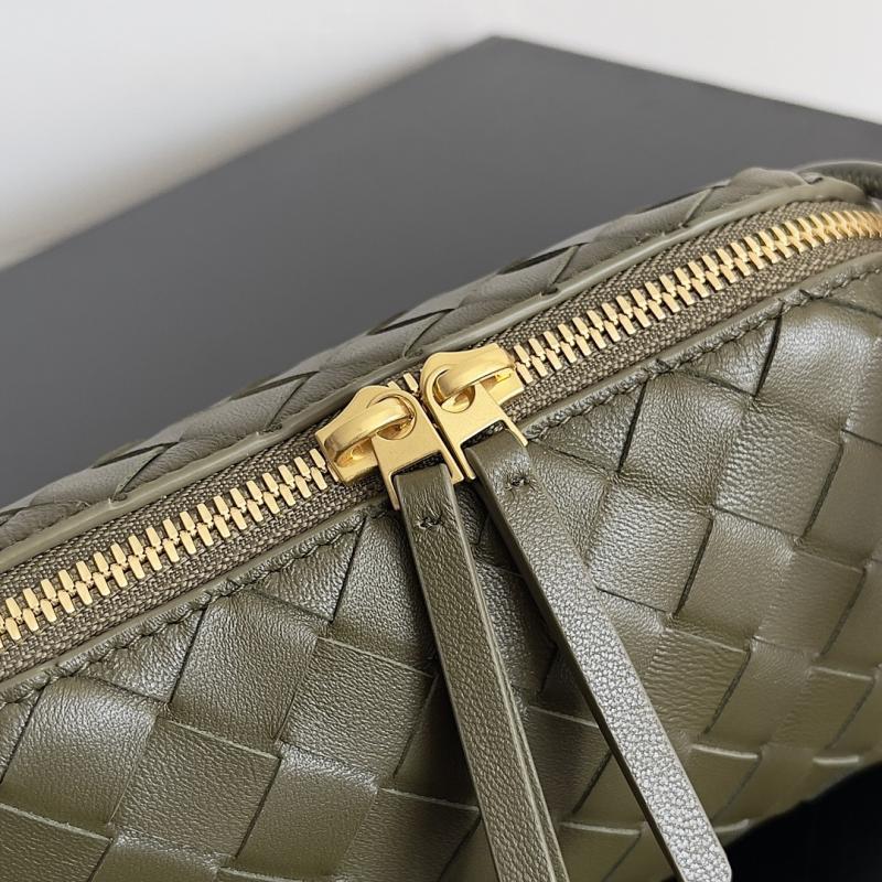 Bottega Veneta Intrecciato Concert Pouch Olive Oil 794258