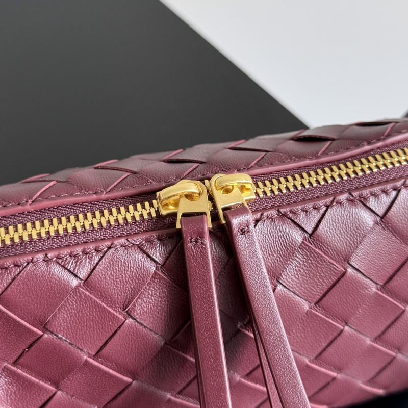 Bottega Veneta Intrecciato Concert Pouch Rosewood 794258
