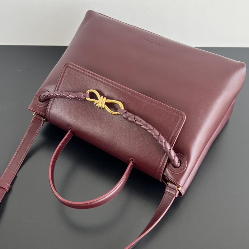 Bottega Veneta Medium Ciao Ciao Barolo 817231