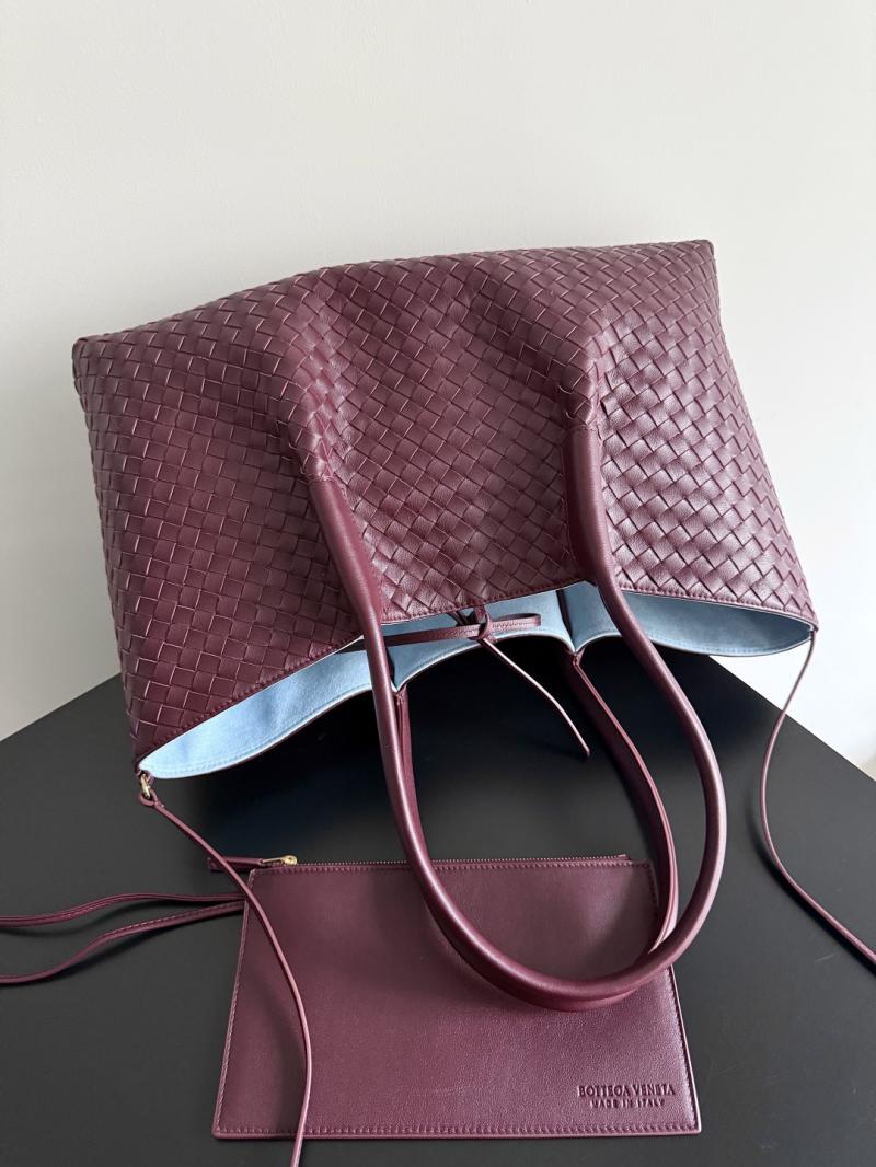 Bottega Veneta Pinacoteca Madder Brown 817166
