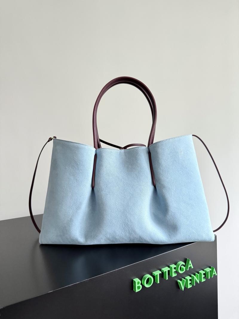 Bottega Veneta Pinacoteca Madder Brown 817166