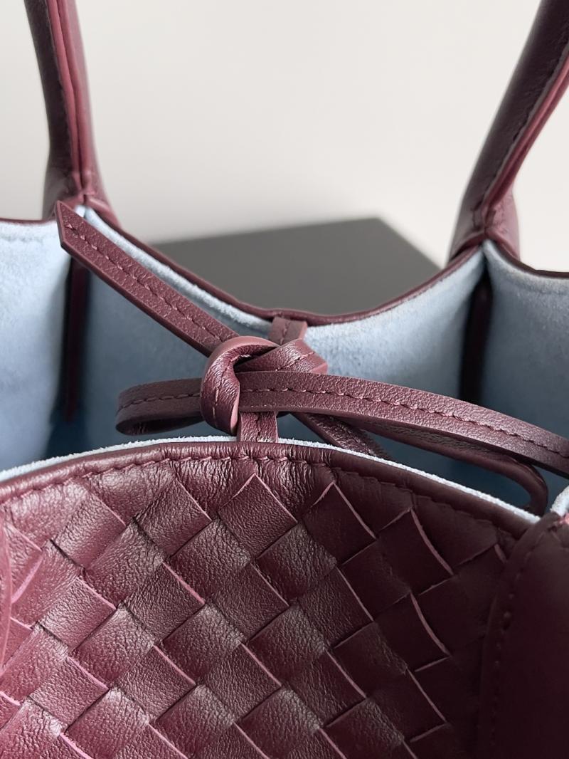 Bottega Veneta Small Pinacoteca Madder Brown 819004