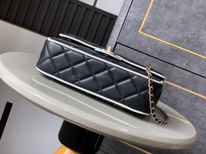 Chanel Lambskin Flap Shoulder Bag Black AS5150