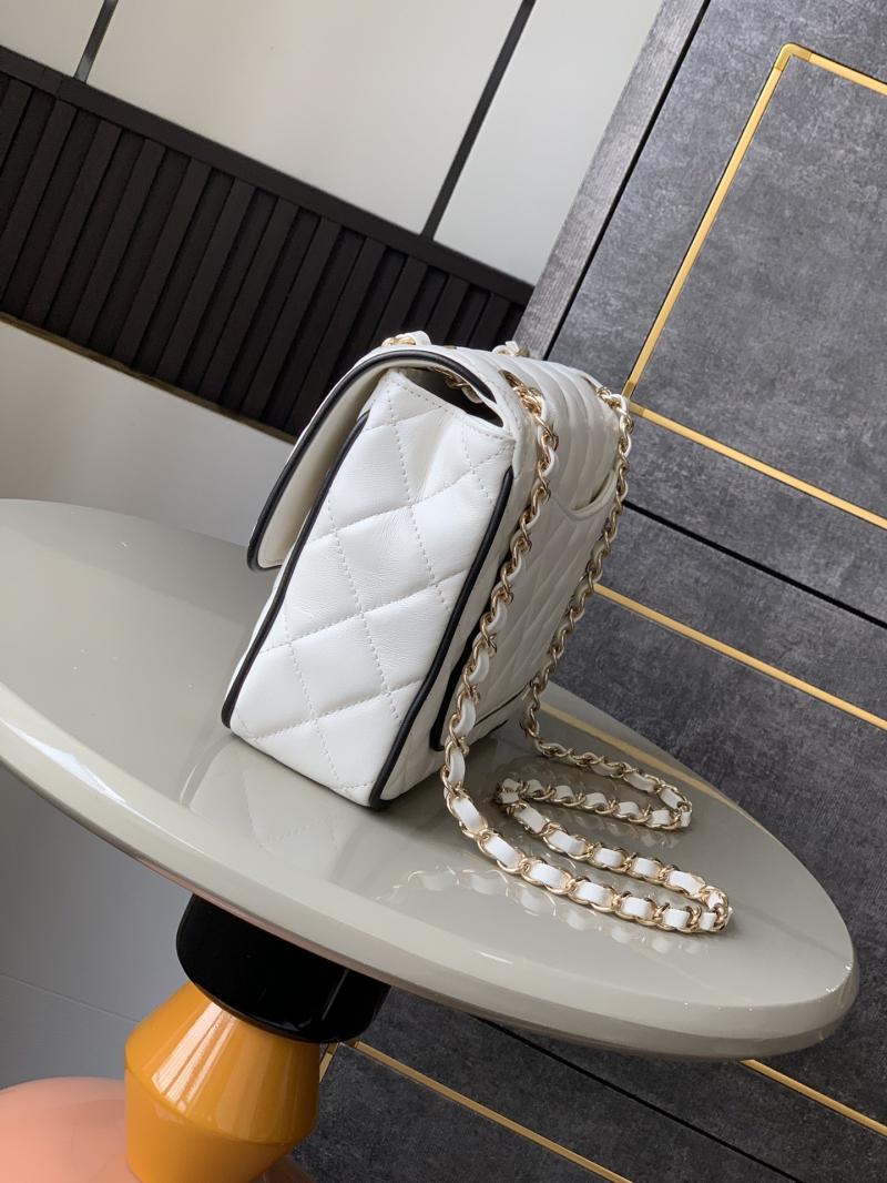 Chanel Lambskin Flap Shoulder Bag White AS5150
