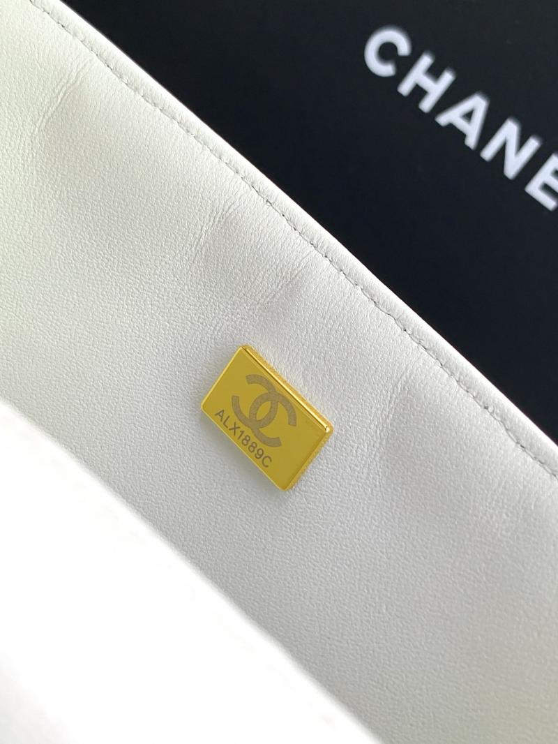 Chanel Lambskin Flap Shoulder Bag White AS5150