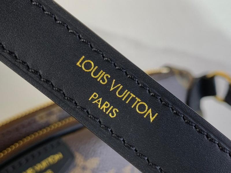 Louis Vuitton Keepit M14806