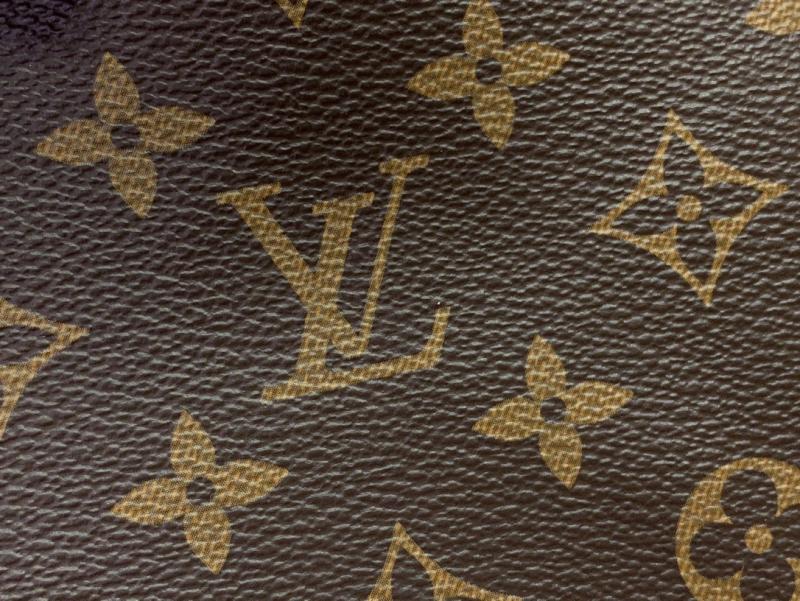 Louis Vuitton Key Pouch M M13560