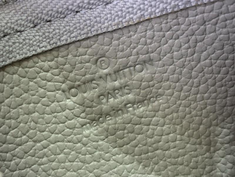 Louis Vuitton Key Pouch M13793