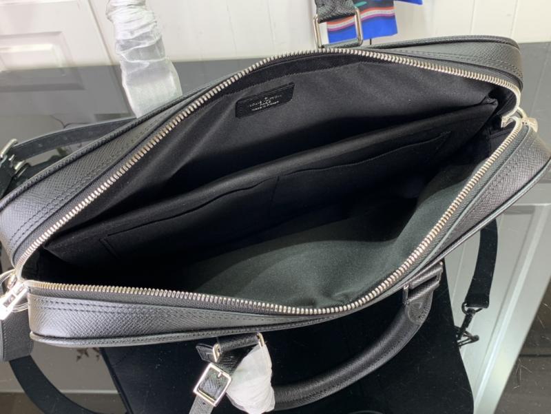 Louis Vuitton Porte-Documents Voyage PM Black M30925