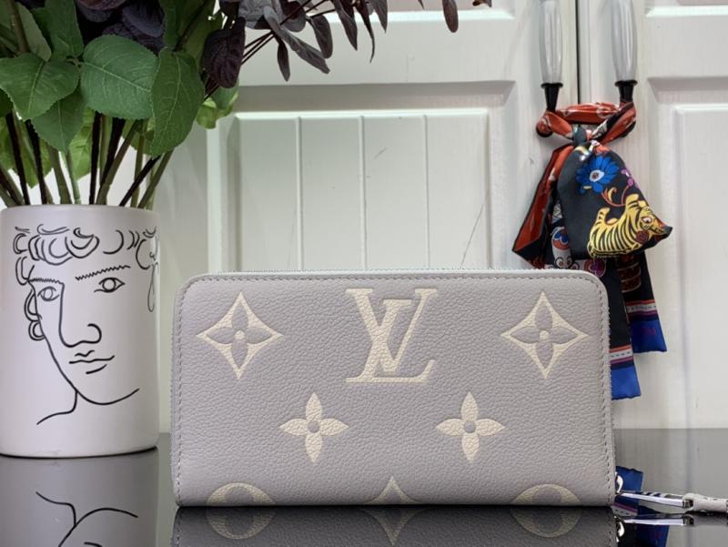 Louis Vuitton Zippy Wallet M14228