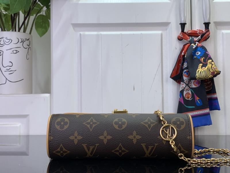 Louis Vuttton Pochette Camille M13566